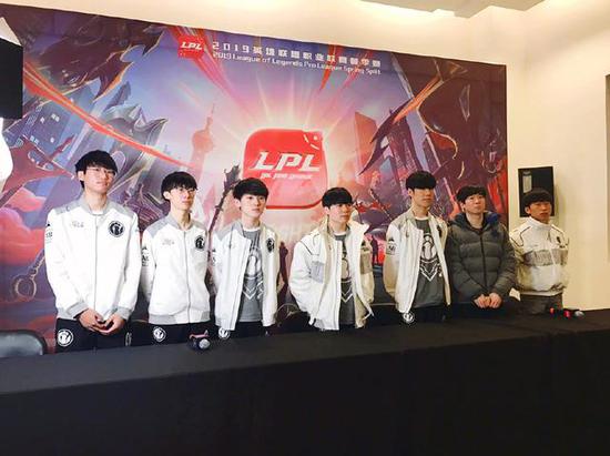 绝非偶然 绝非偶然