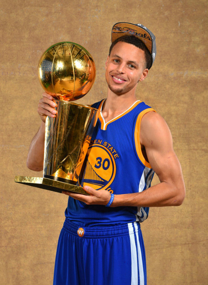 多出现于首 多出现于首